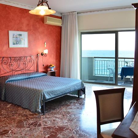 Costa Azzurra Hotel Джардини Наксос Екстериор снимка