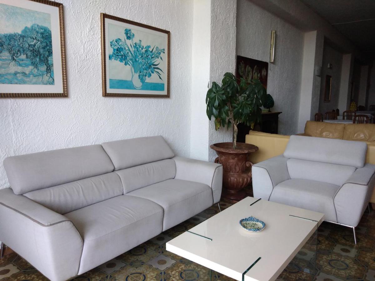 Costa Azzurra Hotel Джардини Наксос Екстериор снимка
