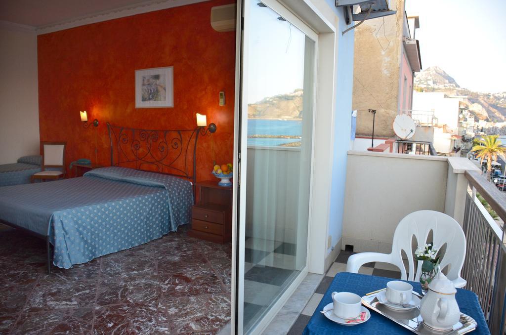Costa Azzurra Hotel Джардини Наксос Екстериор снимка