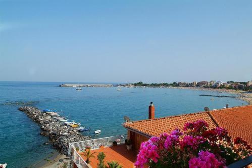 Costa Azzurra Hotel Джардини Наксос Екстериор снимка
