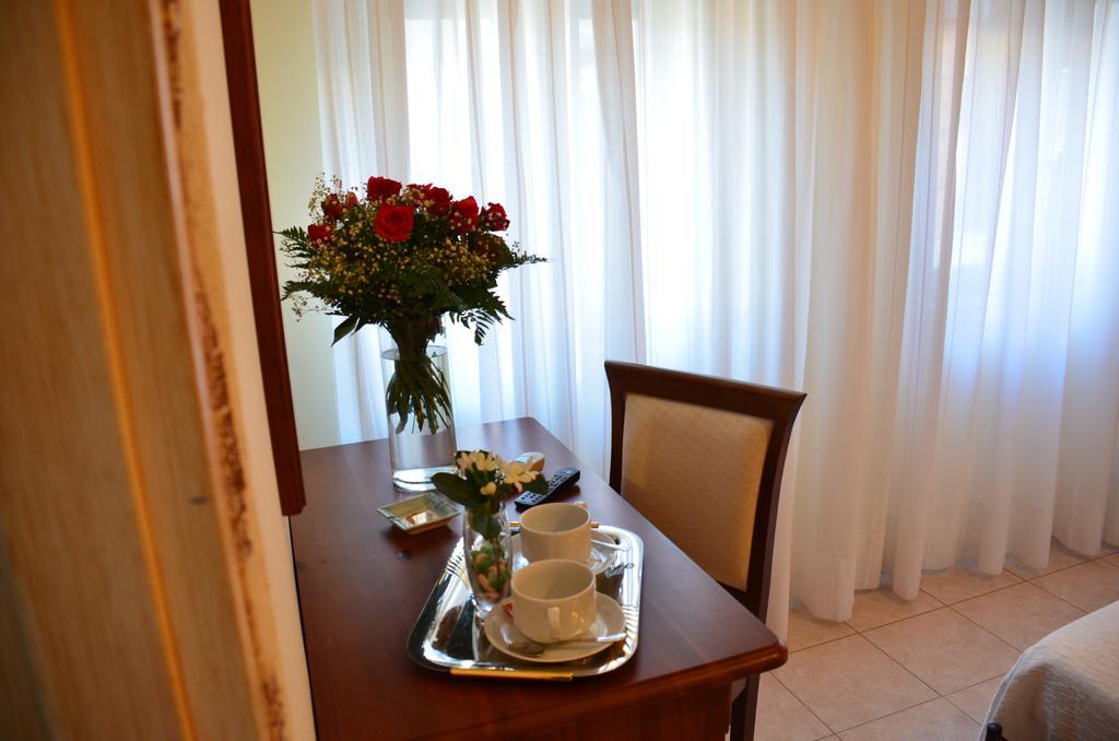 Costa Azzurra Hotel Джардини Наксос Екстериор снимка