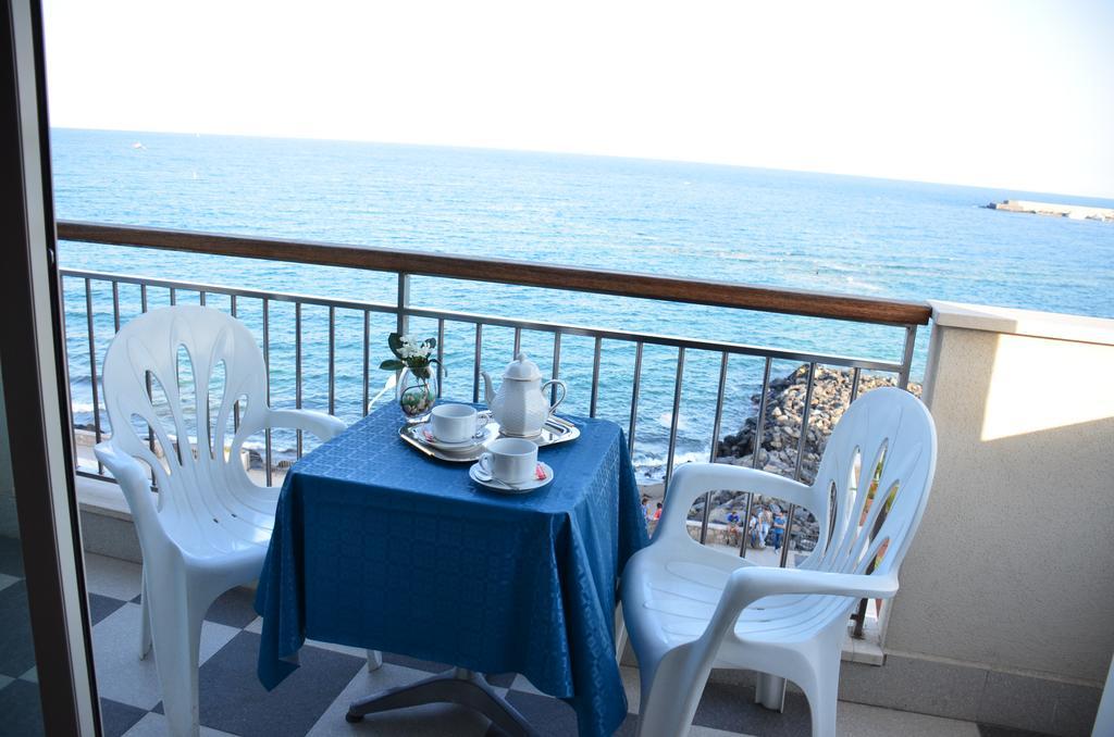 Costa Azzurra Hotel Джардини Наксос Екстериор снимка