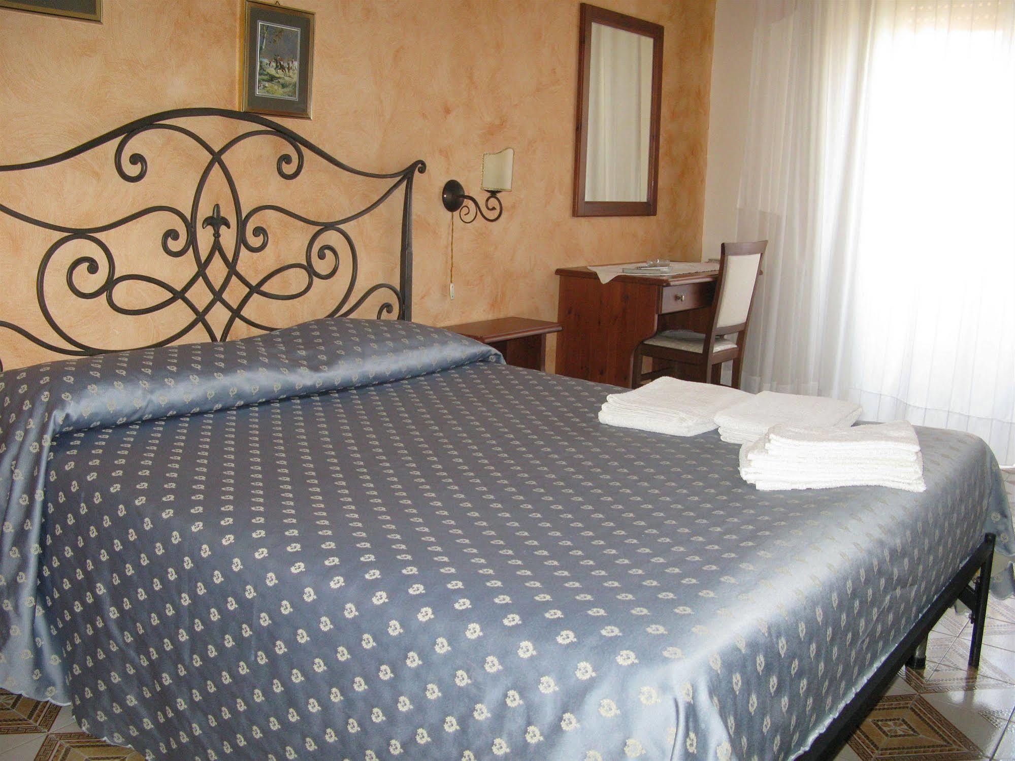 Costa Azzurra Hotel Джардини Наксос Екстериор снимка